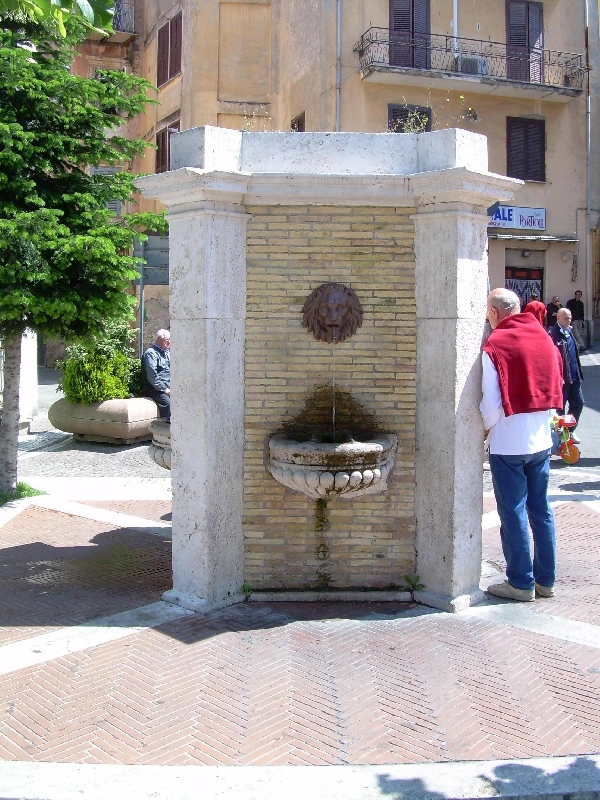 La Fontana in Piazza Gugliemo Marconi